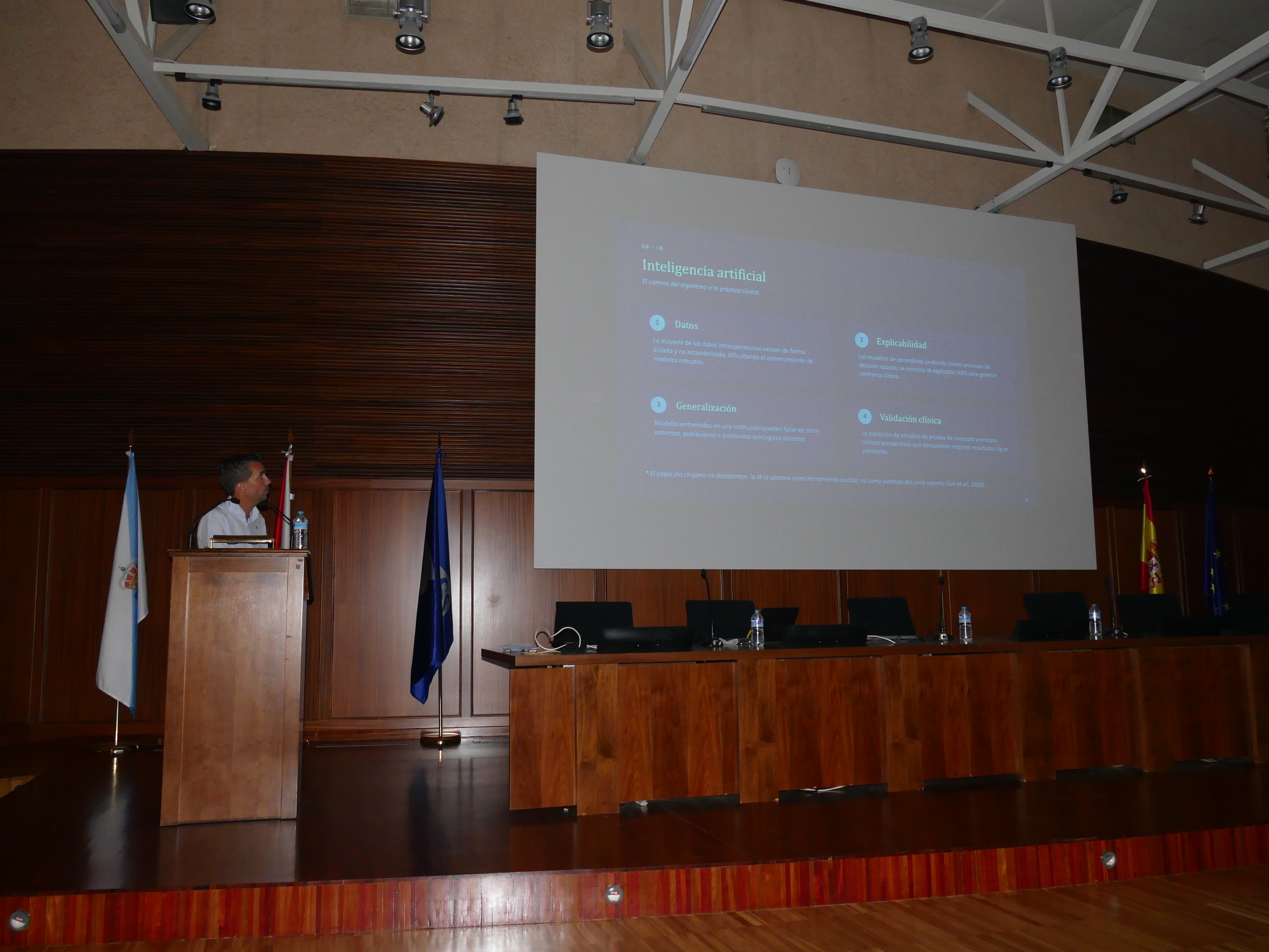Martes 22/Charla Neurocirugia