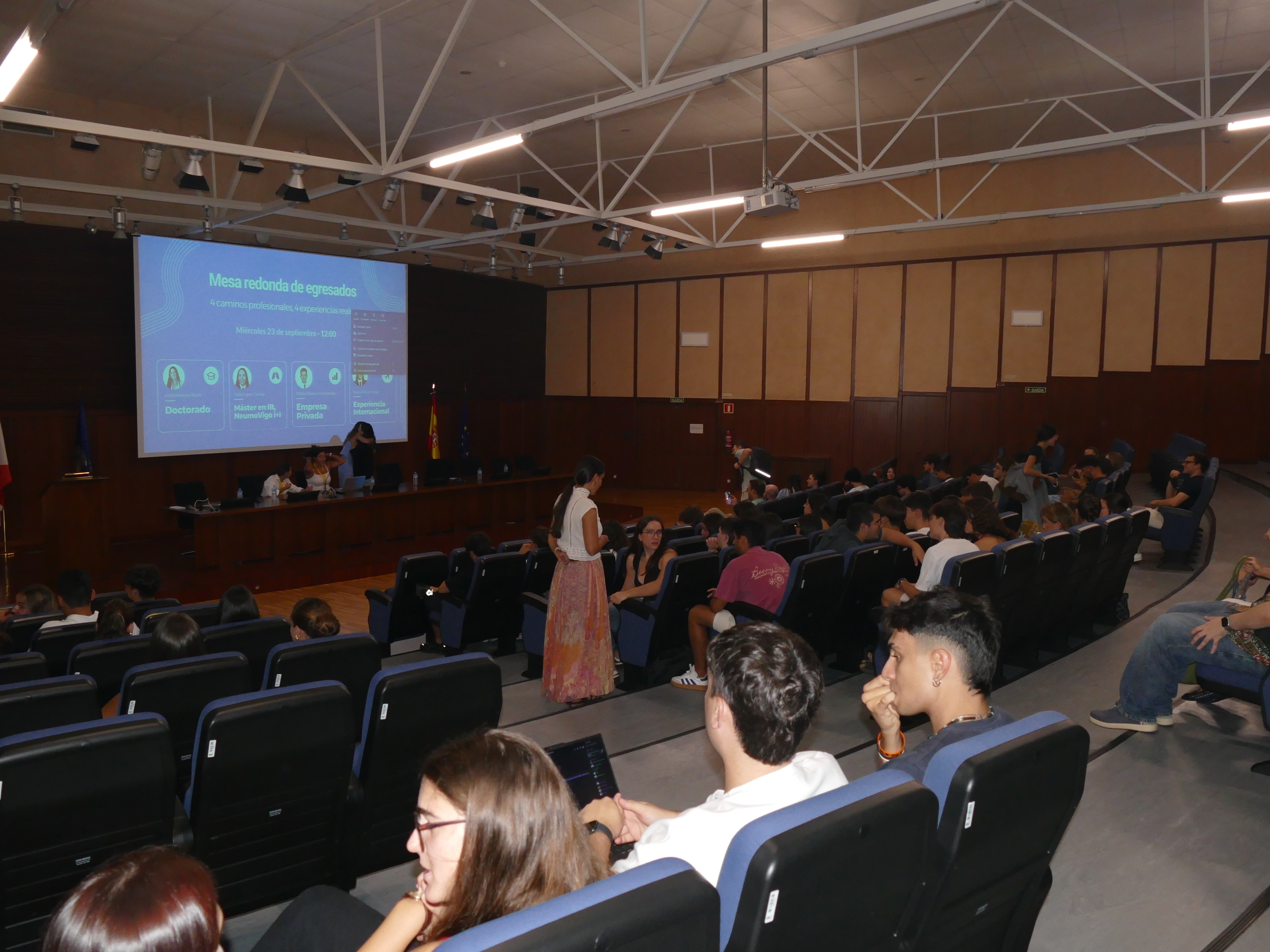 MiéRcoles 23/Mesa Egresados