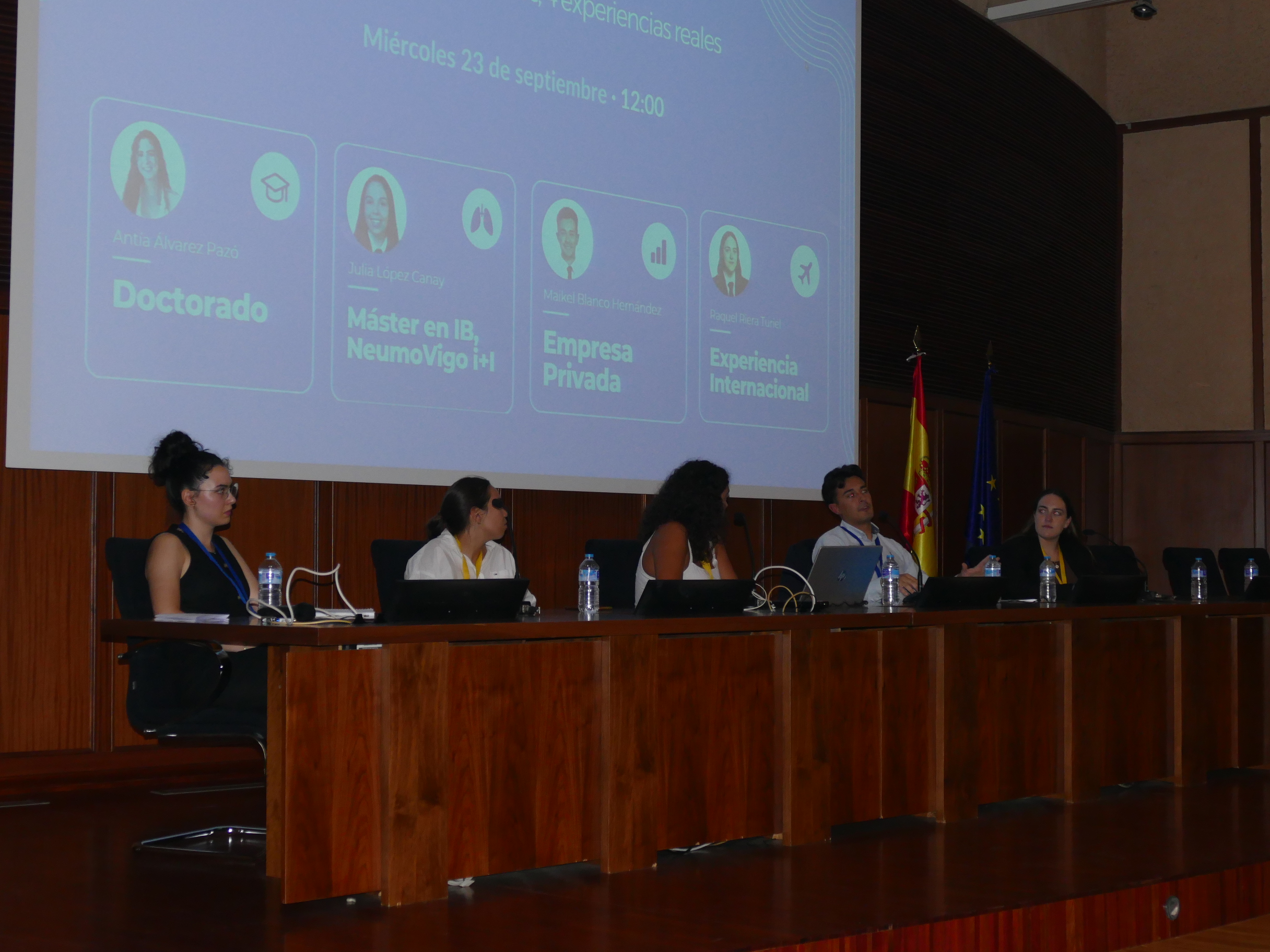 MiéRcoles 23/Mesa Egresados
