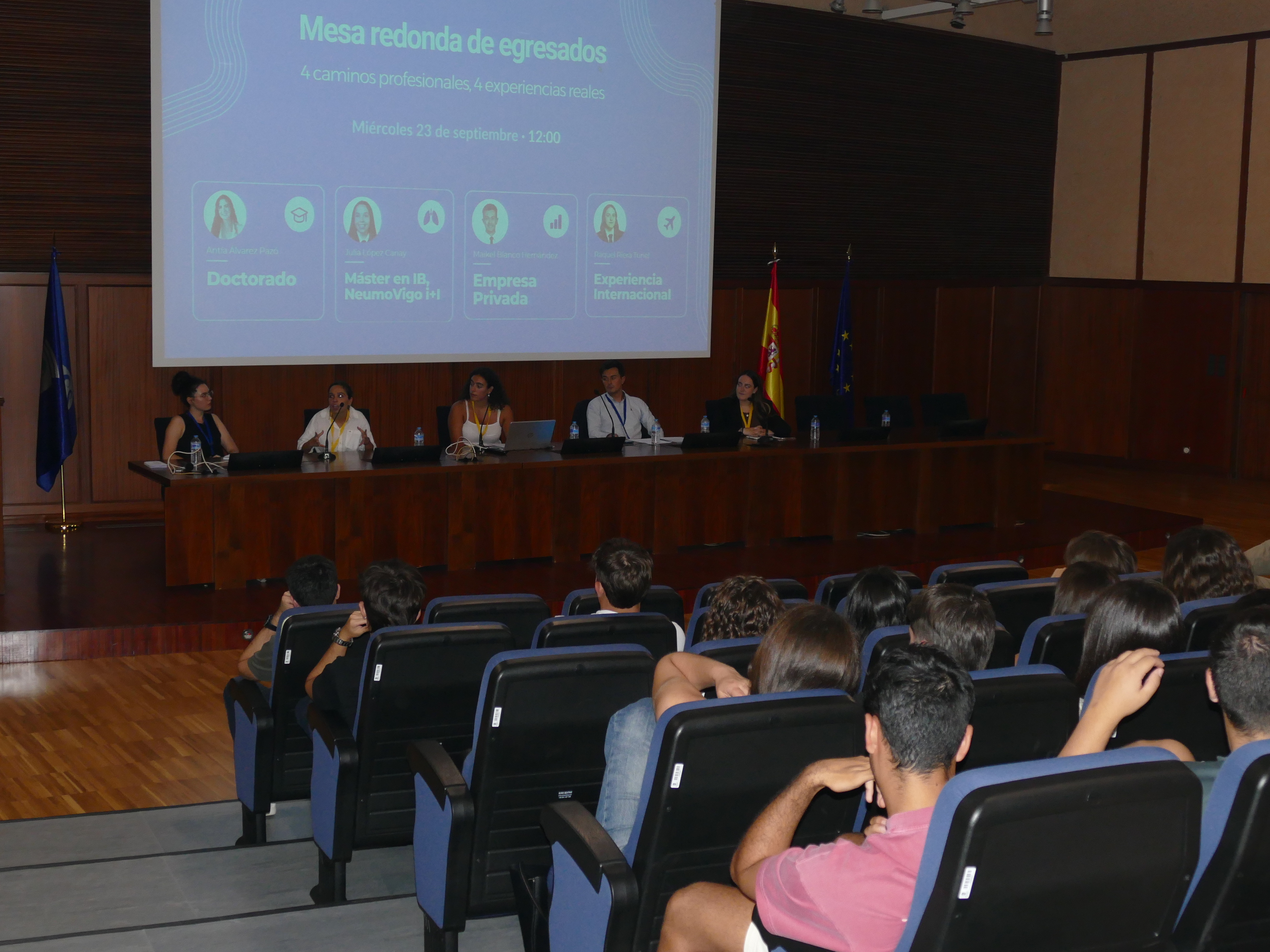 MiéRcoles 23/Mesa Egresados