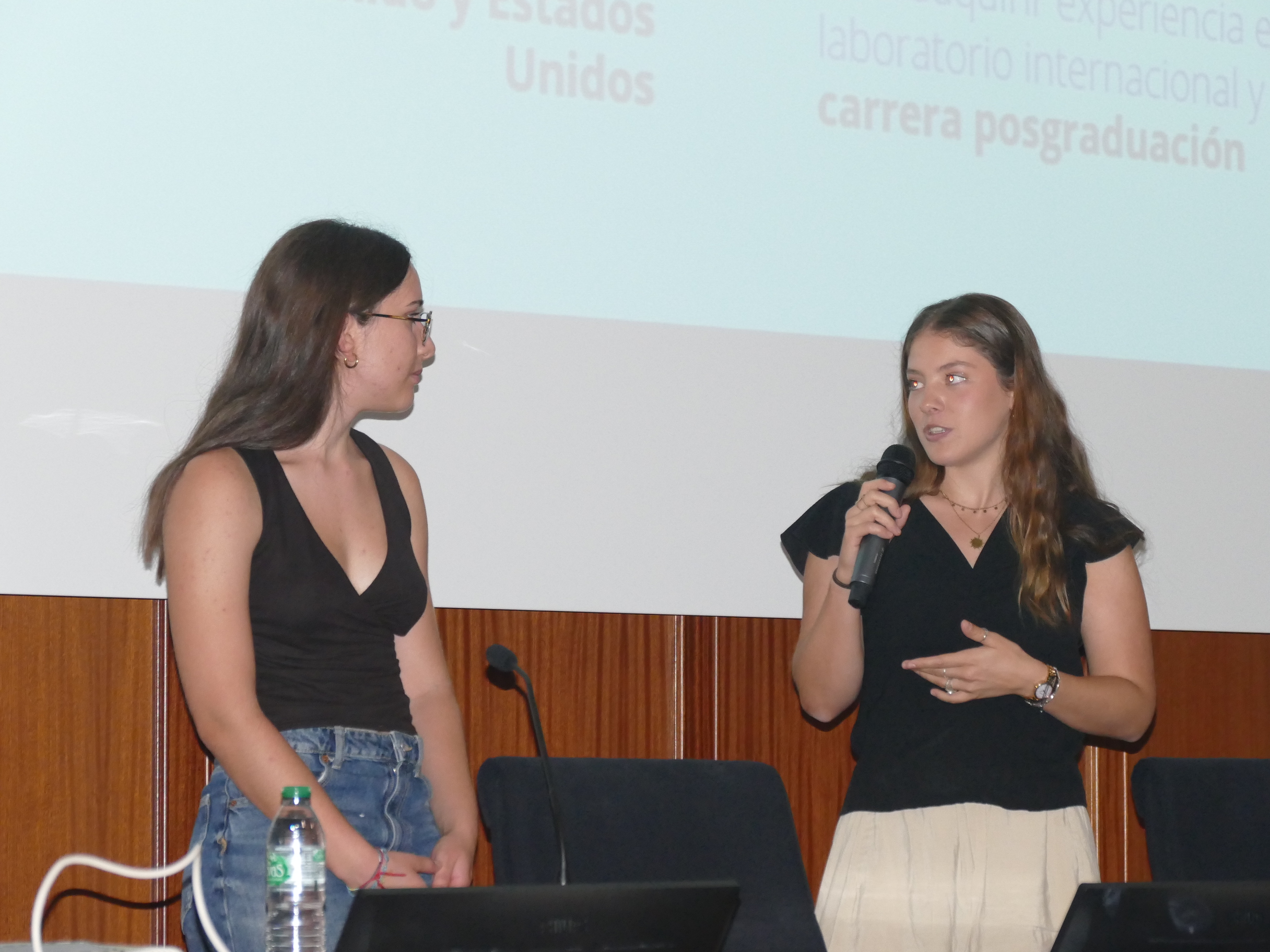 MiéRcoles 23/Mesa Egresados